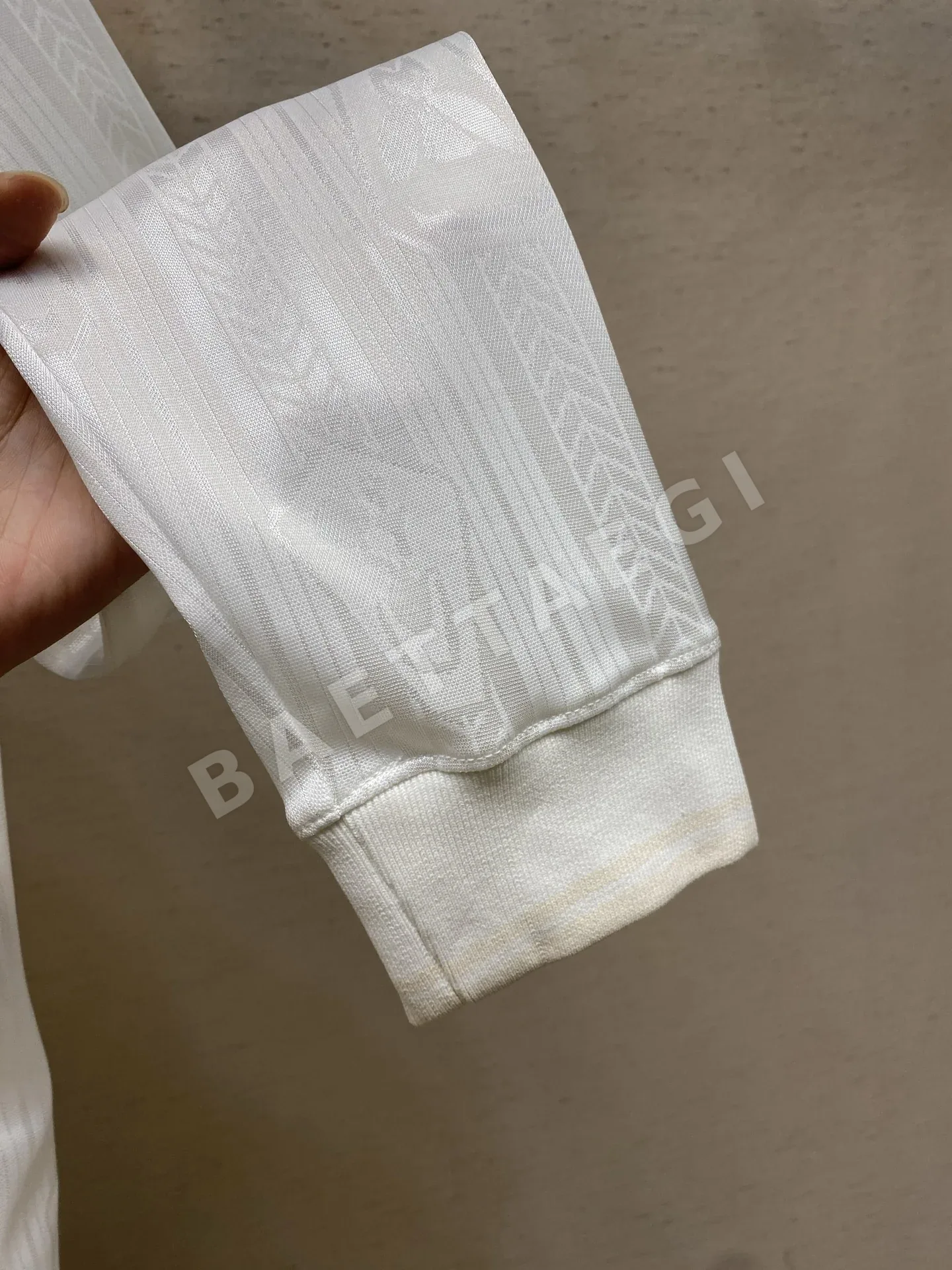 아크네스튜디오 풋볼 재카드 로고 긴팔 셔츠 상세 이미지 7