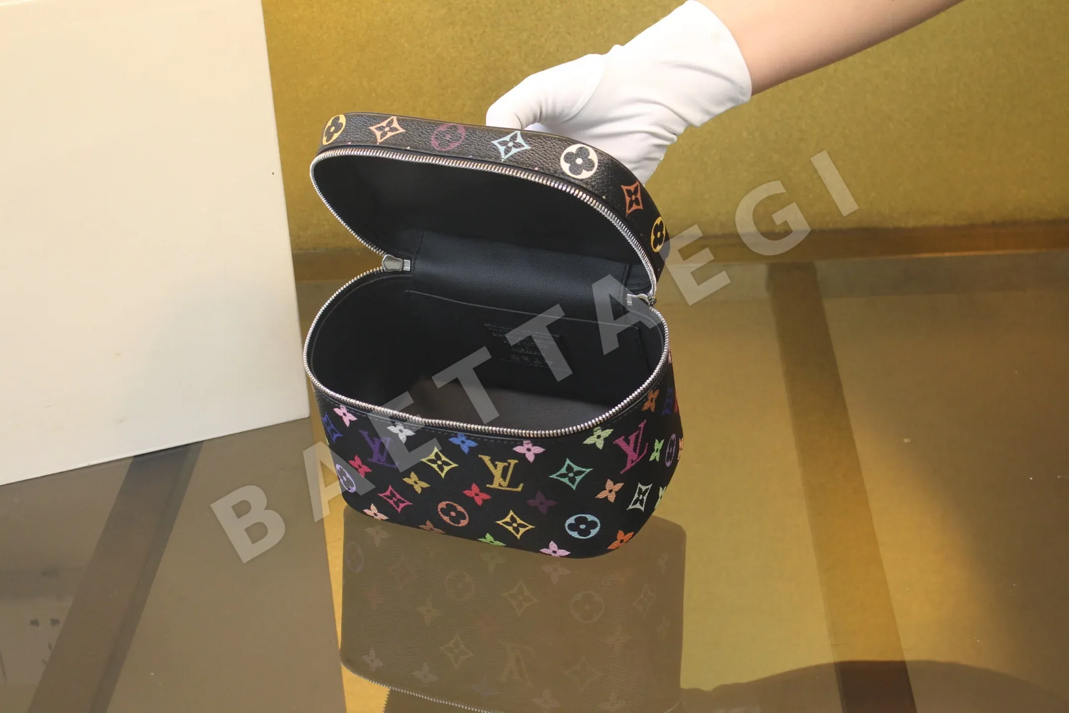 루이비통 모노그램 다카시 무라카미 나이스 미니 가방 M13747 상세 이미지 7