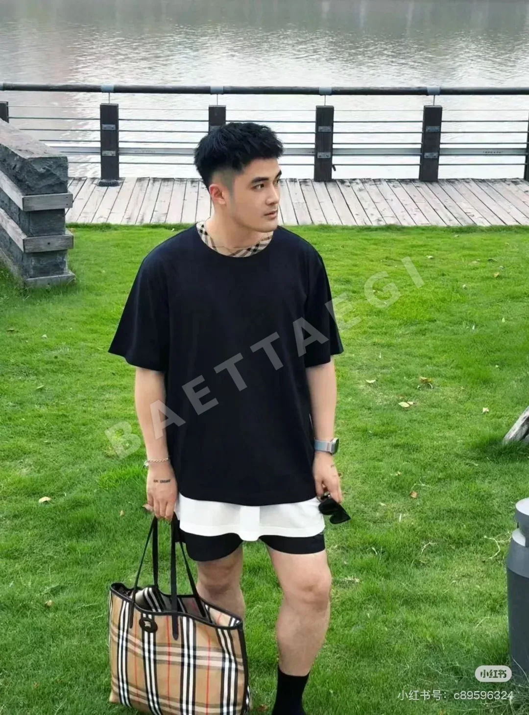 버버리 린넨 면 혼방 송아지가죽 트리밍 숄더백 상세 이미지 8