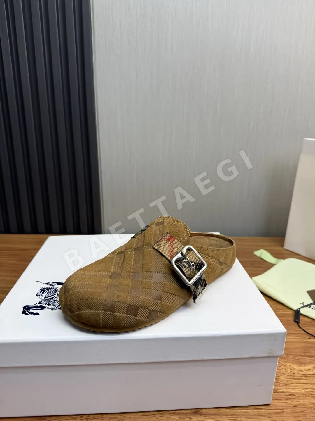 버버리 샌들 가죽 158634
