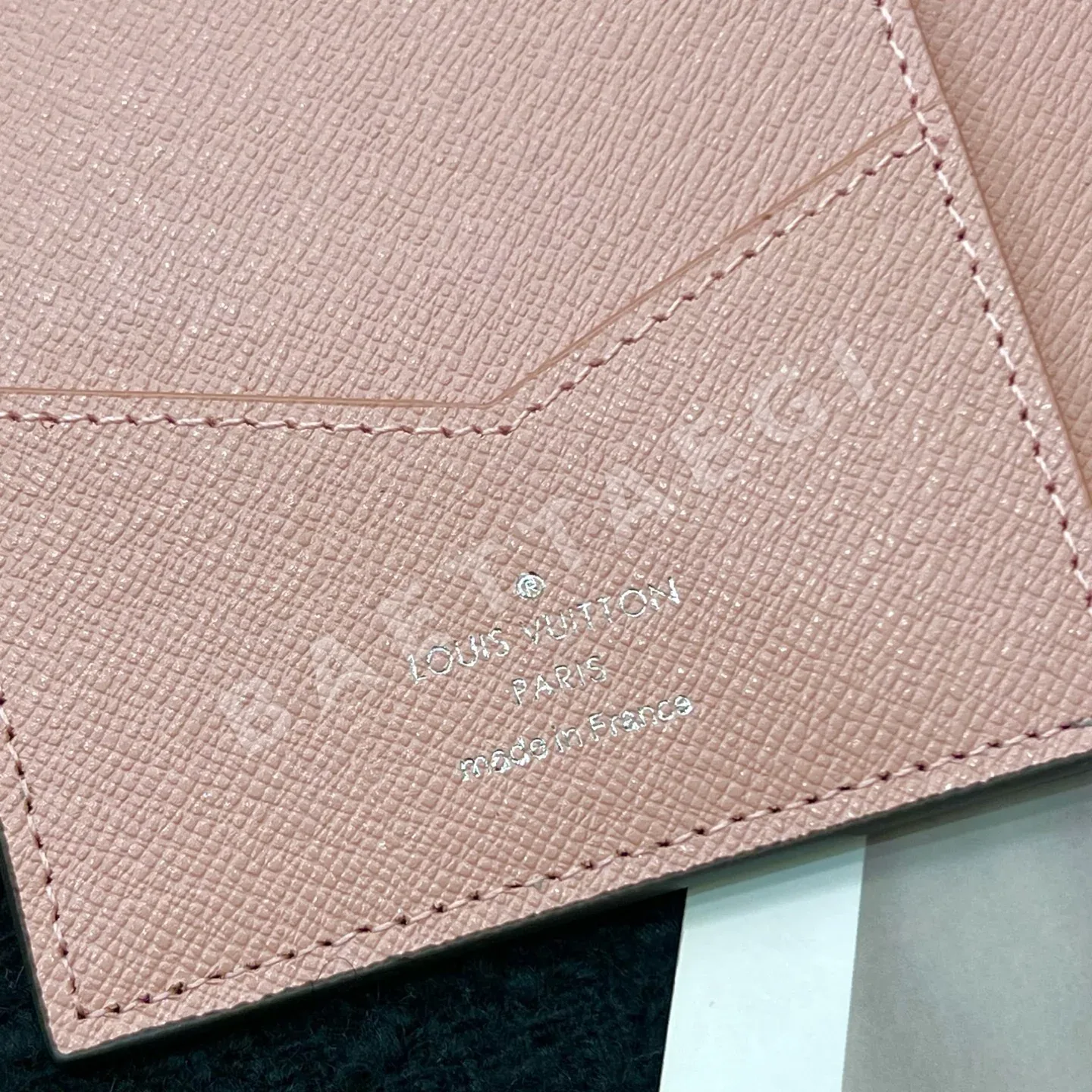 루이비통 다미에 그라피트 패스포트 홀더 지갑 상세 이미지 6
