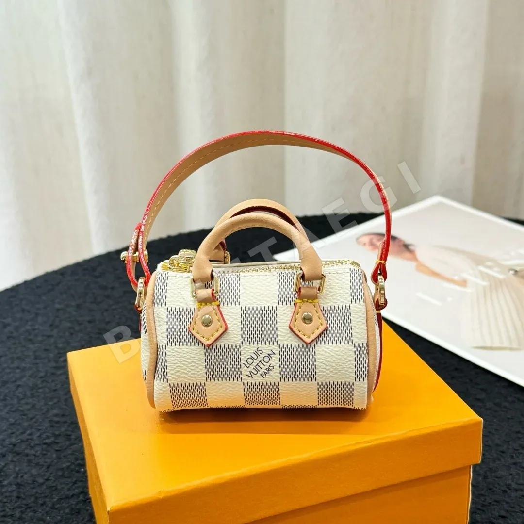 루이비통 스피디 모노그램 미니 필로우 키링 상세 이미지 9