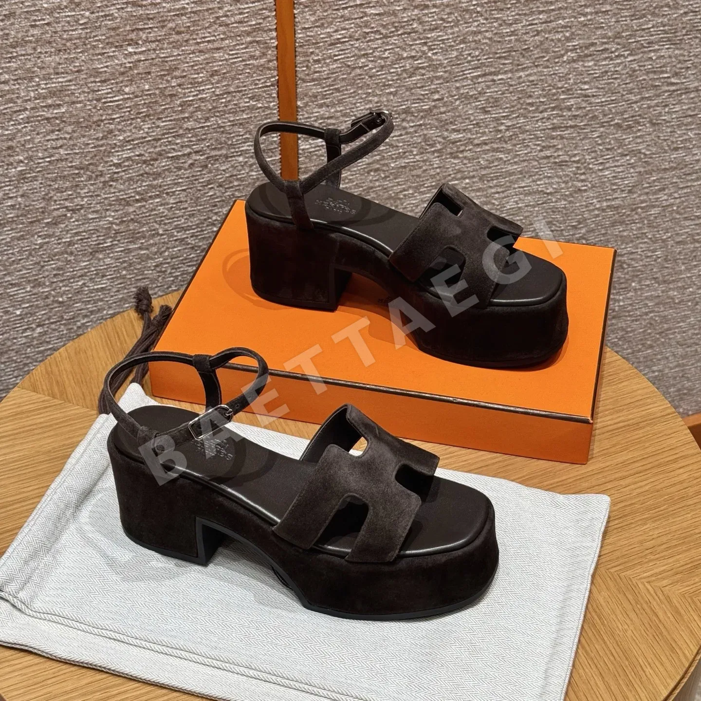 에르메스 잼30 샌들 에베네브라운 가죽 7.5 cm 힐 상세 이미지 9