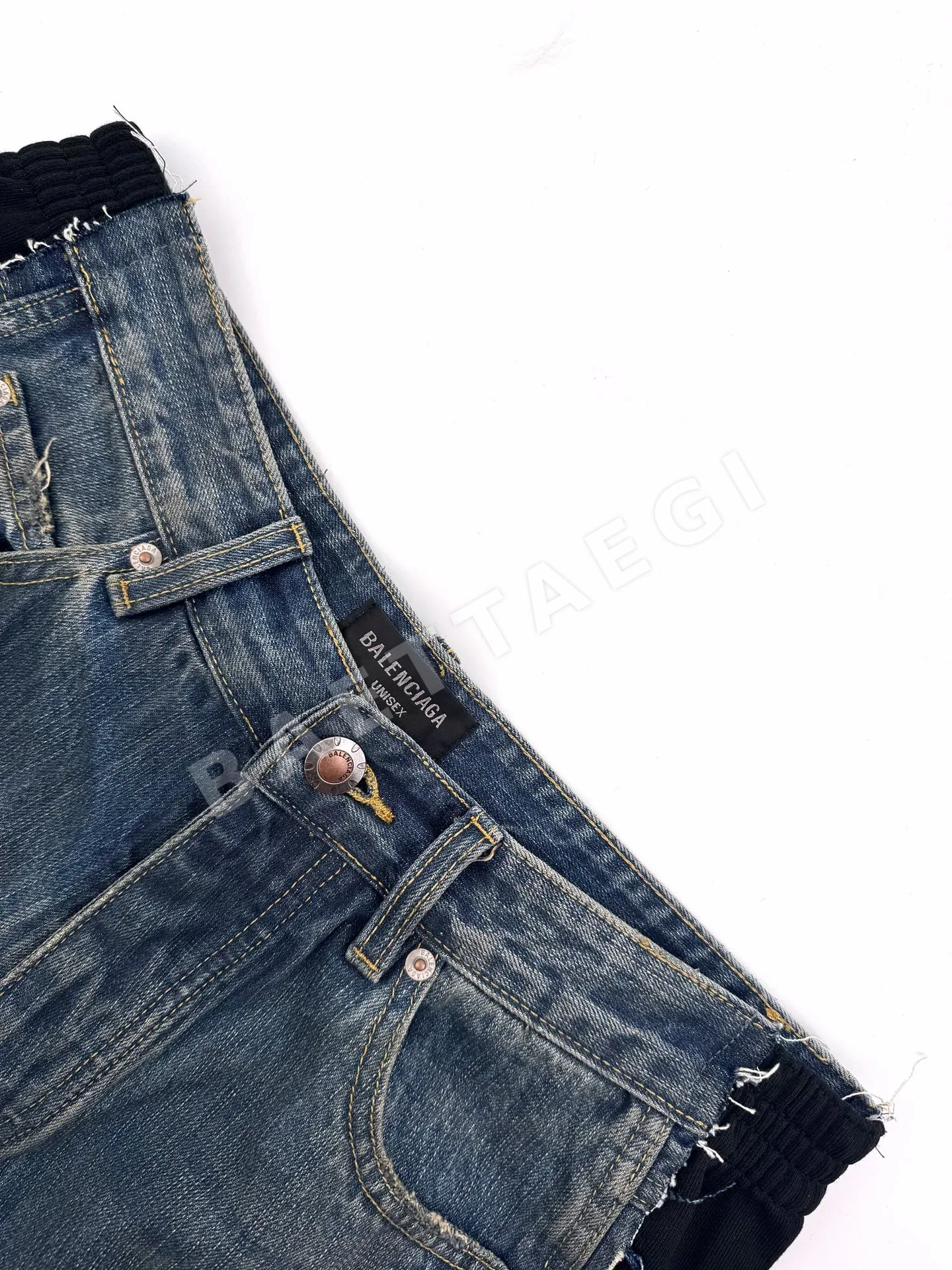 발렌시아가 커트업 데님 남성 바지 상세 이미지 4