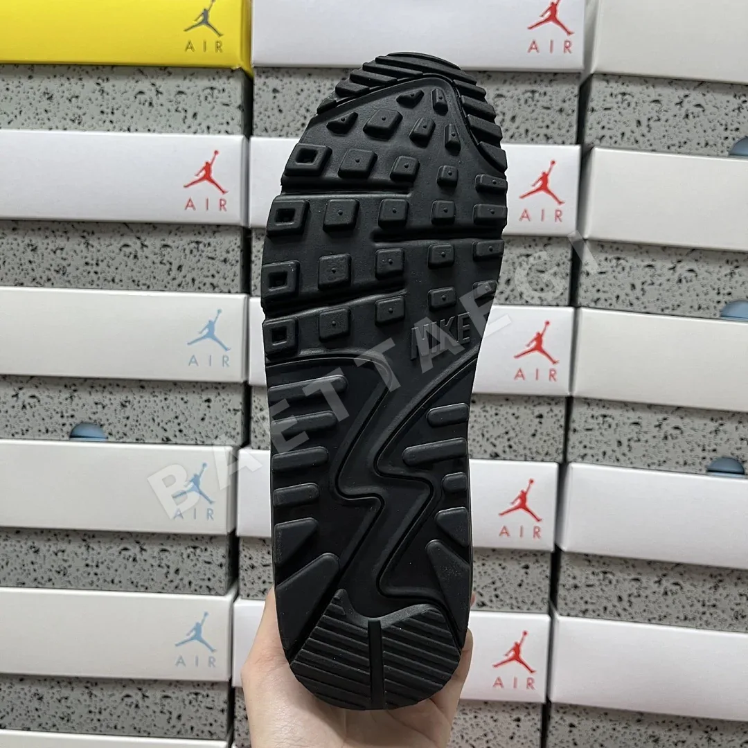 나이키 [MAX] 에어 맥스 90 CZ5594-001 201056 Nike Air Max 90 Leather Triple Black 상세 이미지 4