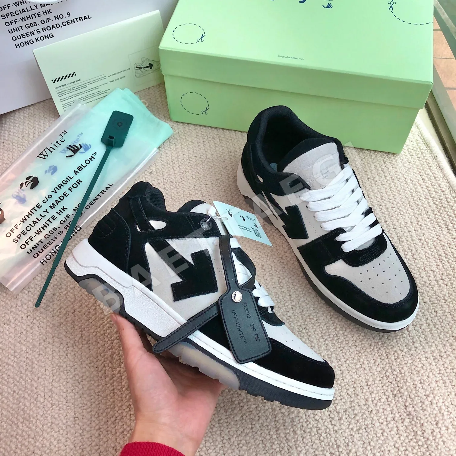 오프화이트 신발 상세 이미지 2