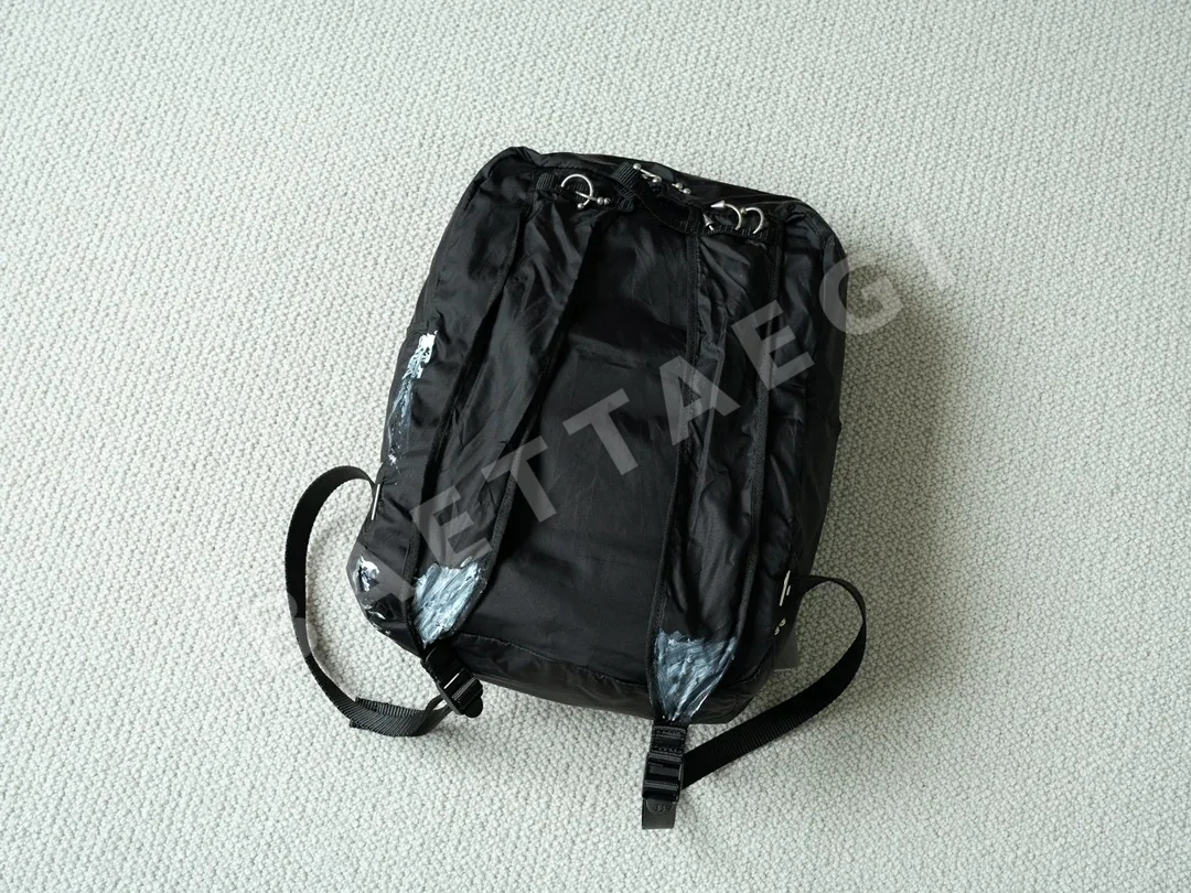 발렌시아가 앤티크 실버 지퍼 백팩 상세 이미지 3