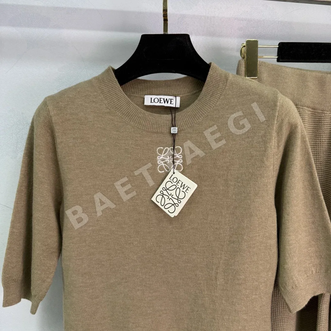 로에베 로고 자수 스트라이프 반팔 티셔츠 6027 상세 이미지 4