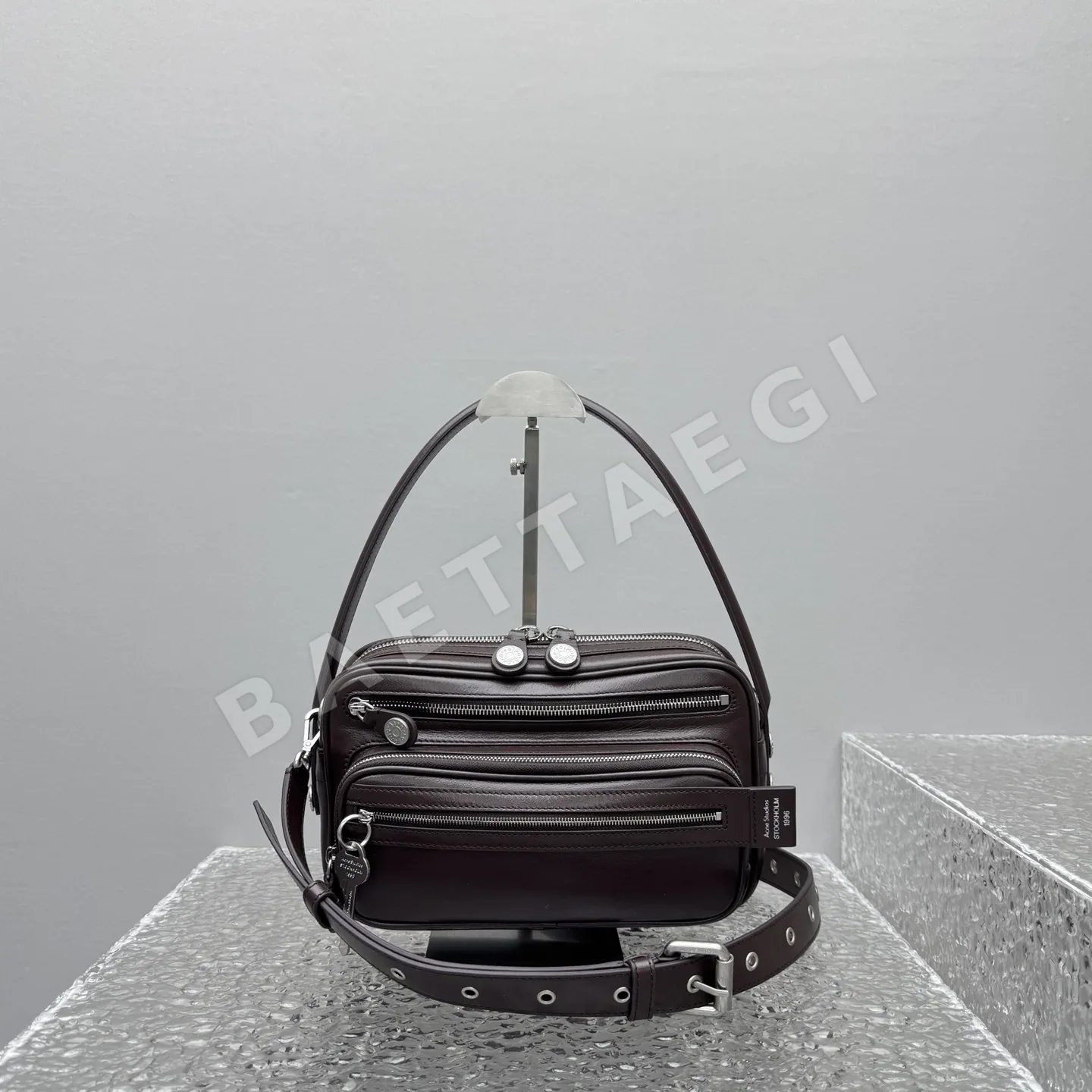 아크네스튜디오 카메로 스몰 143204 가방 Bag 상세 이미지 16