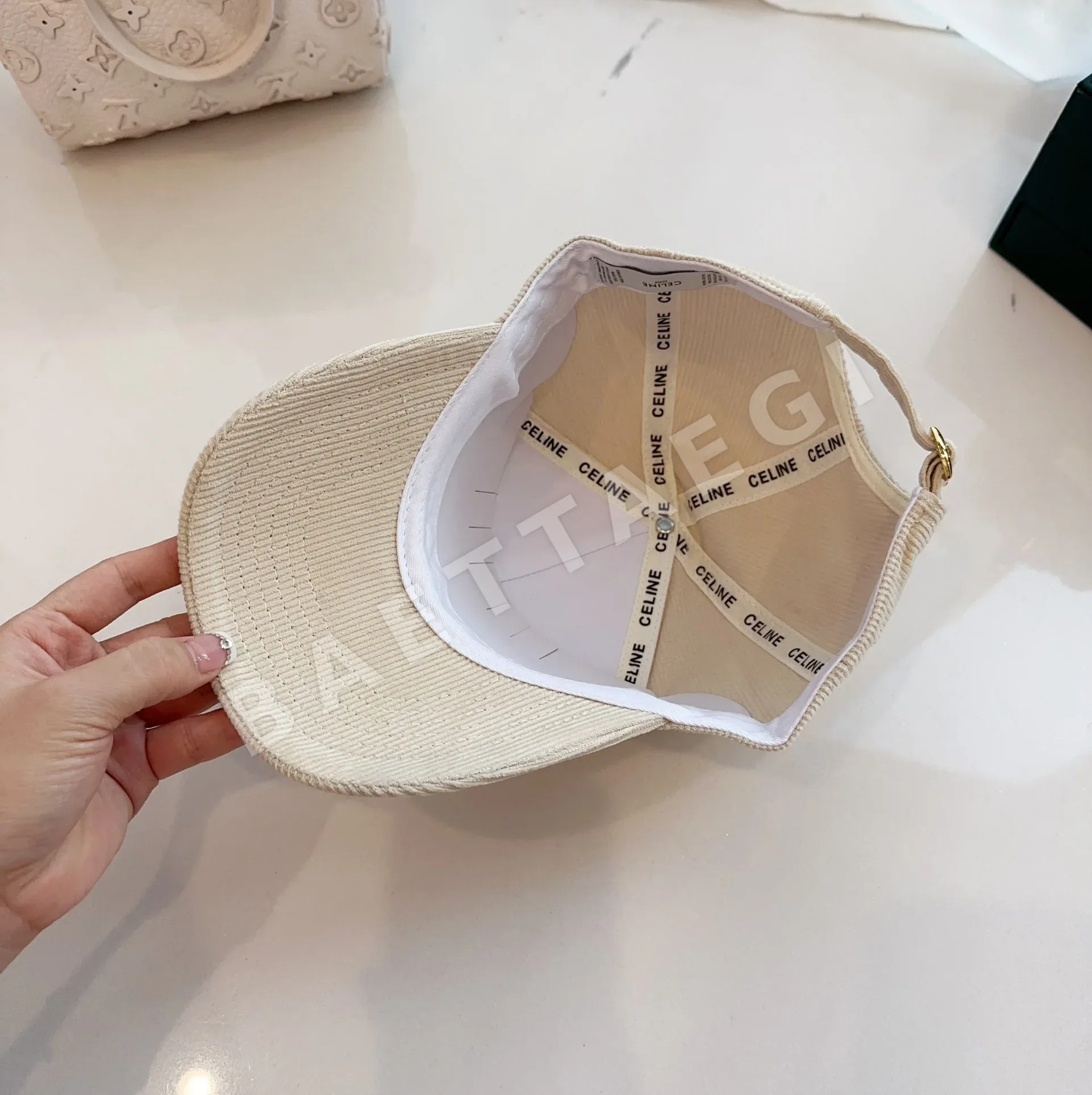 셀린느 코듀로이 스트라이프 야구모자 상세 이미지 8