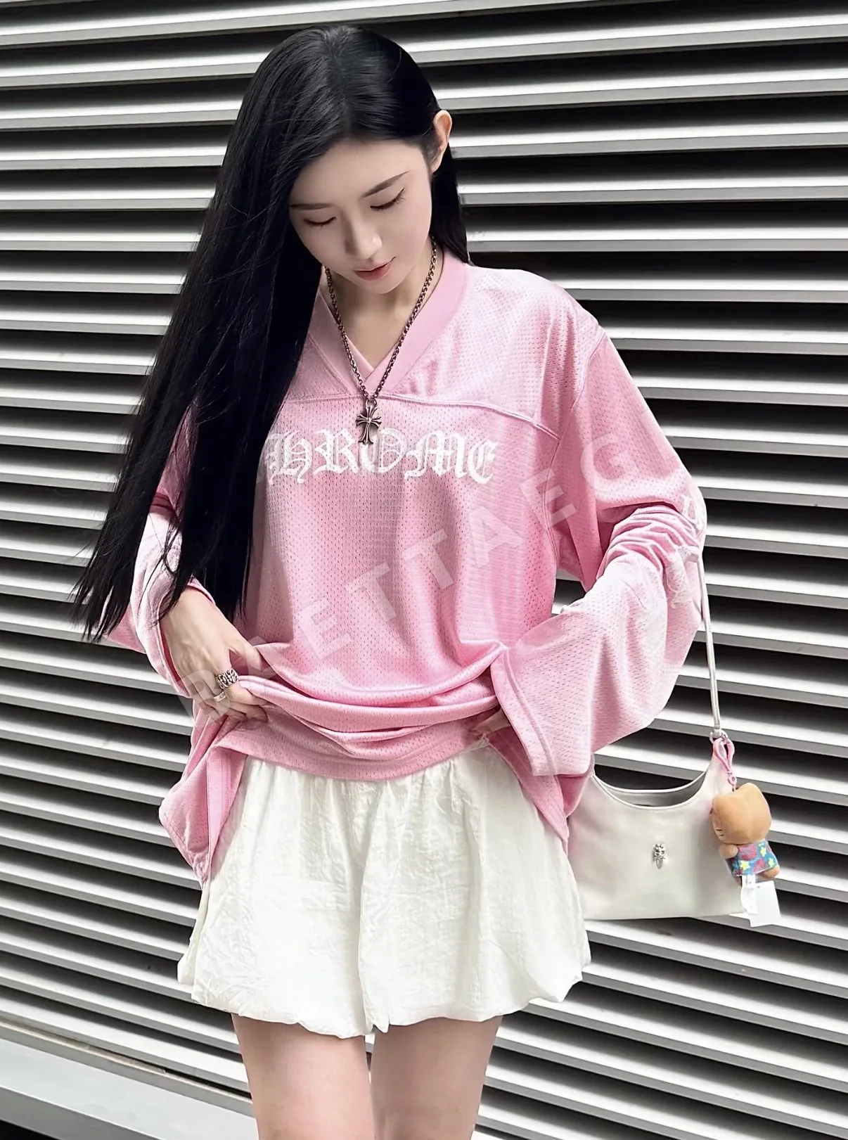 크롬하츠 화이트 페이턴트 가죽 단검가방 상세 이미지 9