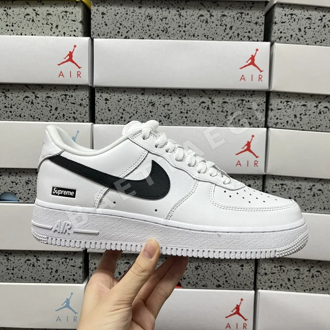 나이키 [MAX] 에어 포스 1 로우 CU9225-102 201087 Nike Air Force 1 Low Supreme White Black 상세 이미지 7