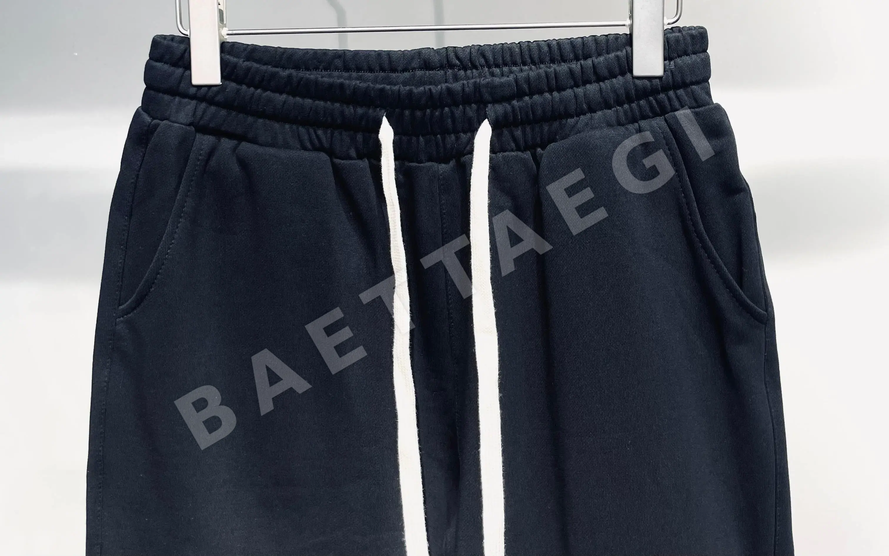 스톤아일랜드 남여공용 반바지 51374 Stone Island Shorts 상세 이미지 3