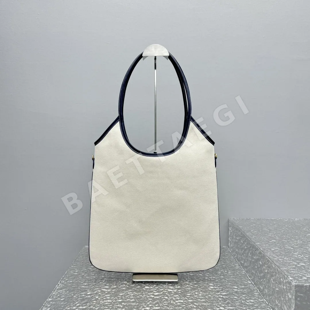 미우미우 블루 캔버스 호보백 상세 이미지 6