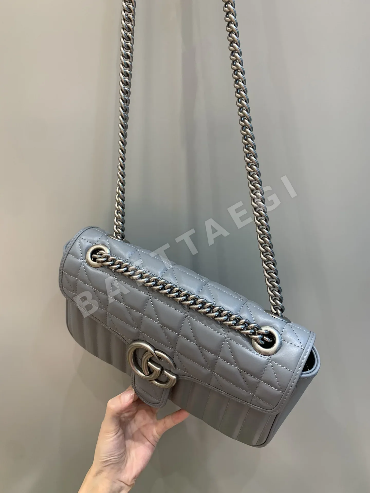 구찌 다이아몬드 패턴 회색 미니 토트백 상세 이미지 7