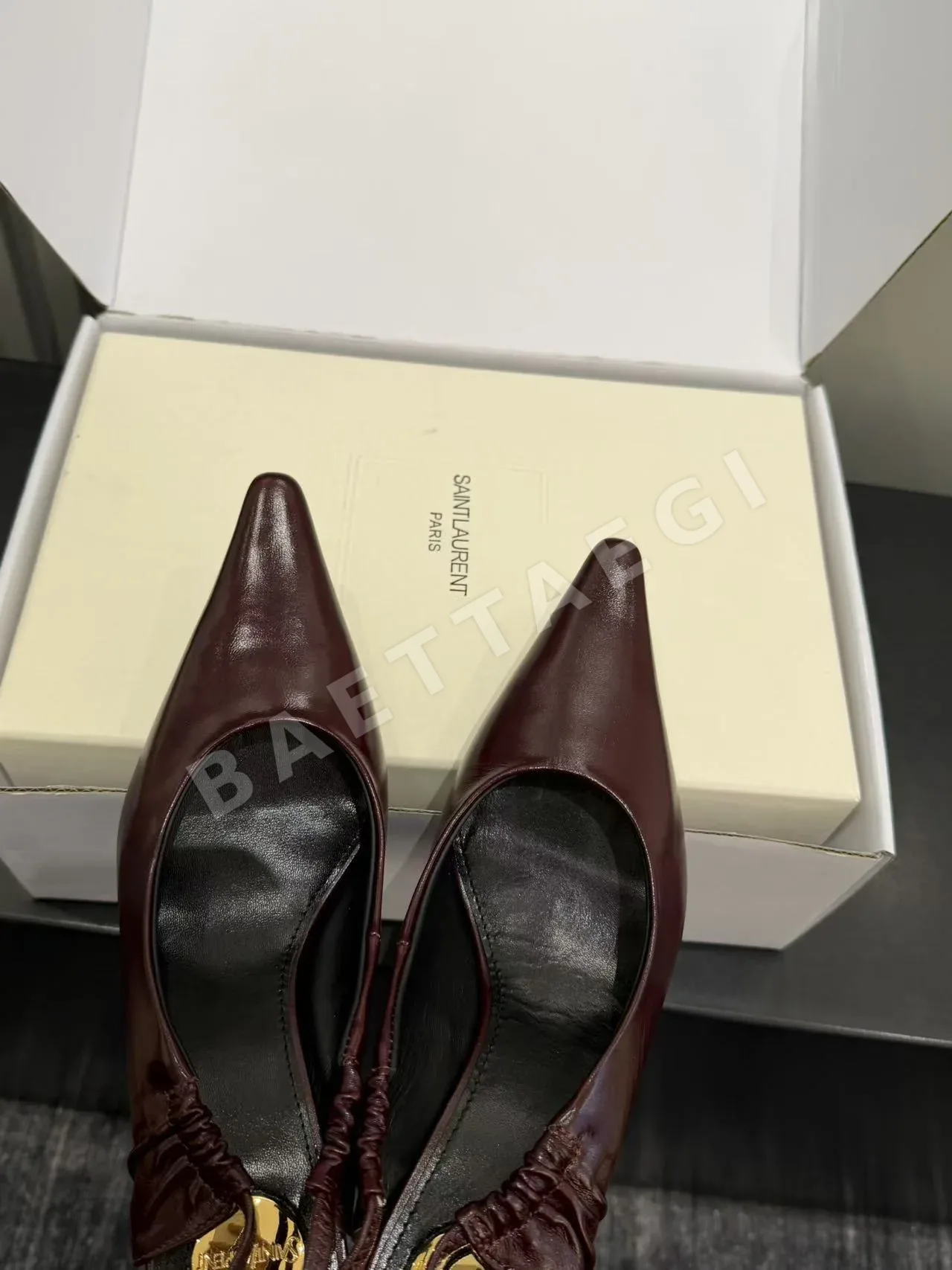 생로랑 YSL 스퀘어 토 오픈 백 샌들 상세 이미지 4