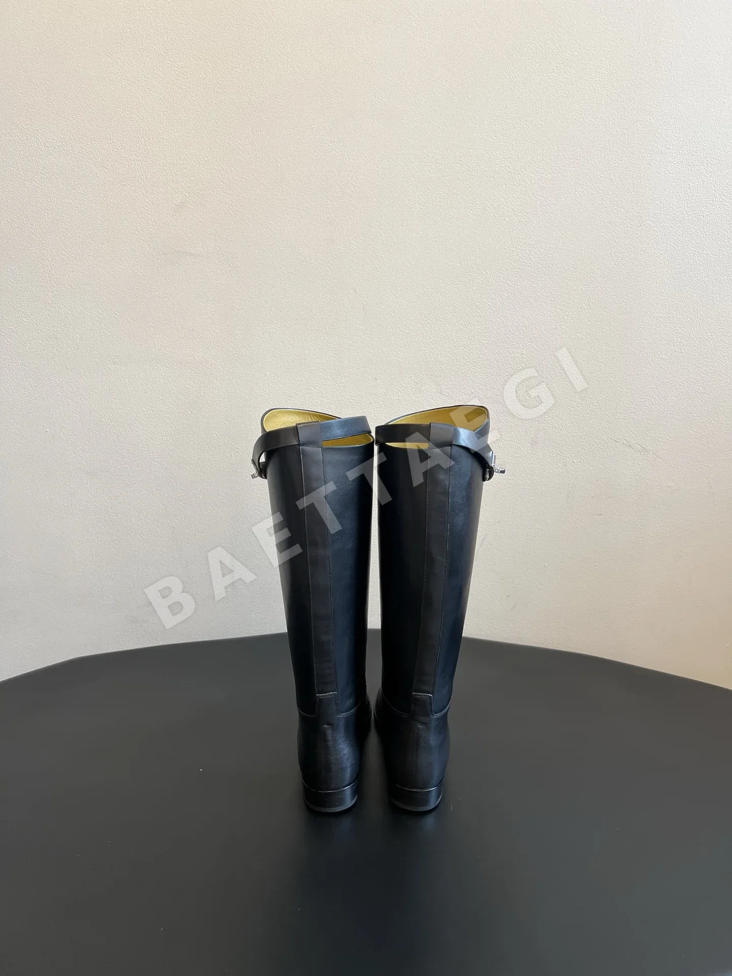 에르메스 부츠 가죽 메탈 버클 스트랩 상세 이미지 4