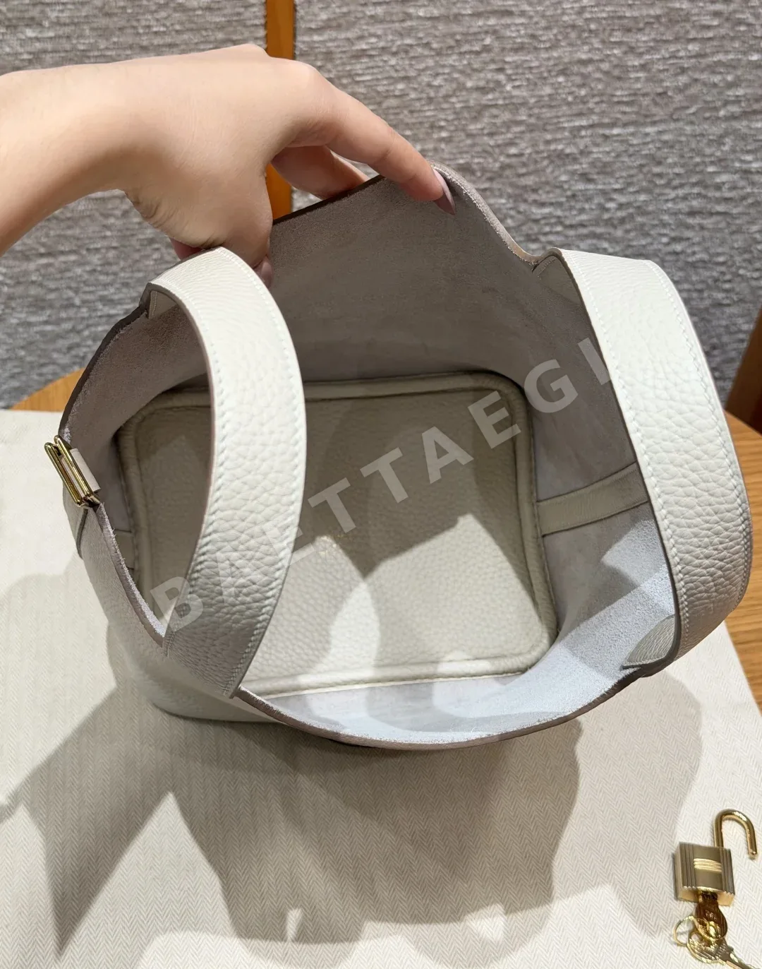 에르메스 피코탄 락 18 크레망스 가방 상세 이미지 6