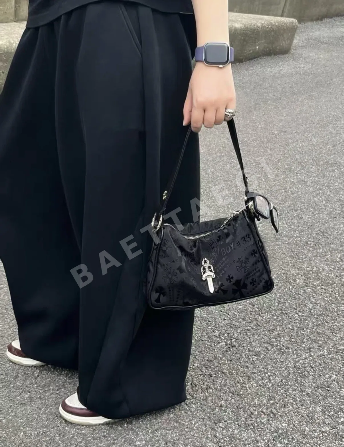 크롬하츠 나일론 그래피티 패턴 가방 상세 이미지 9