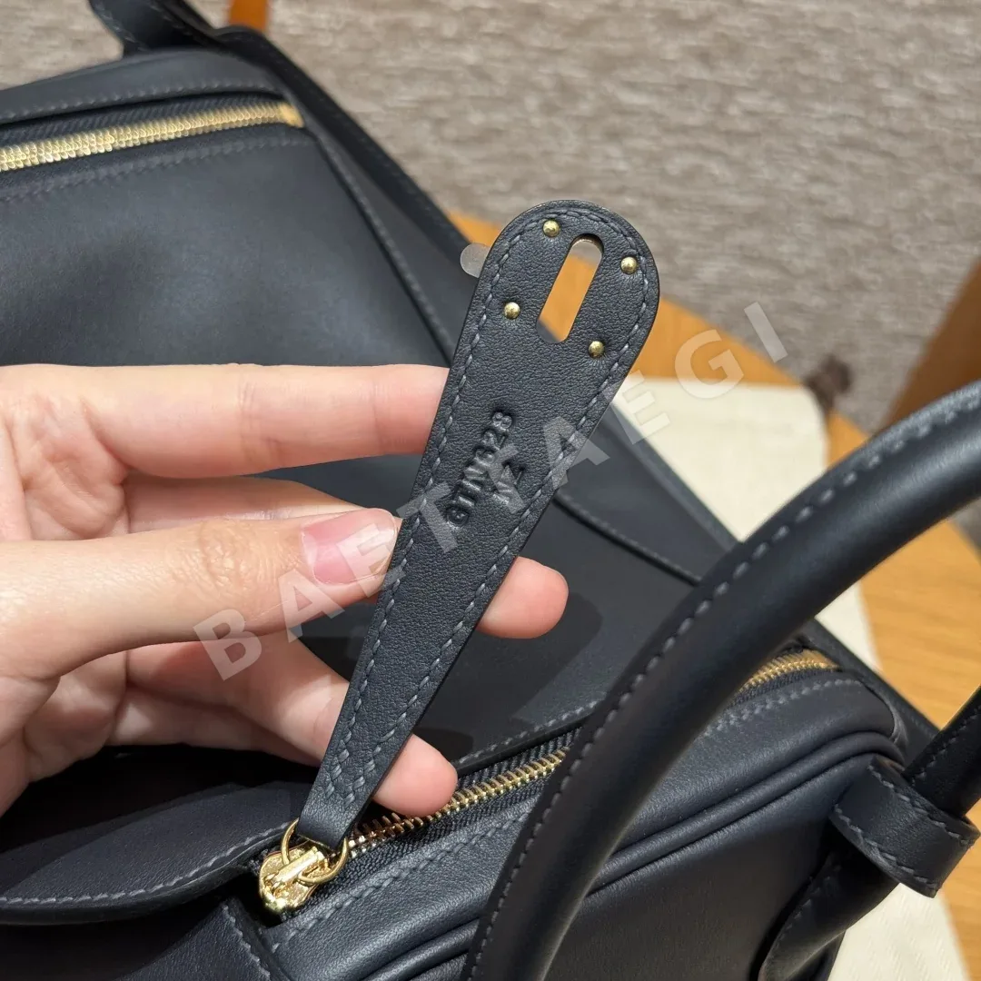 에르메스 린디 26 미드나잇 블루 가방 상세 이미지 8