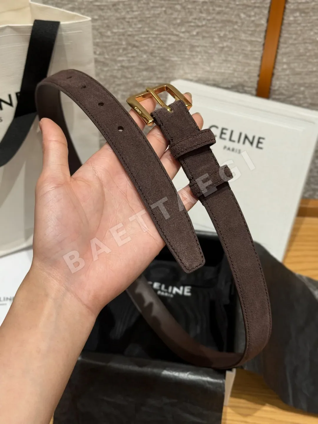 셀린느 메탈 핀 버클 스웨이드 소가죽 벨트 상세 이미지 5