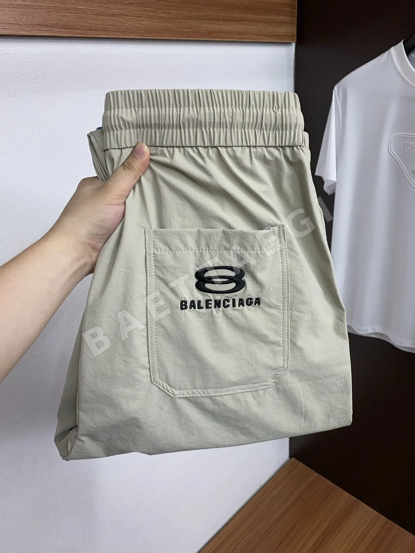 발렌시아가 남성 바지 상세 이미지 2