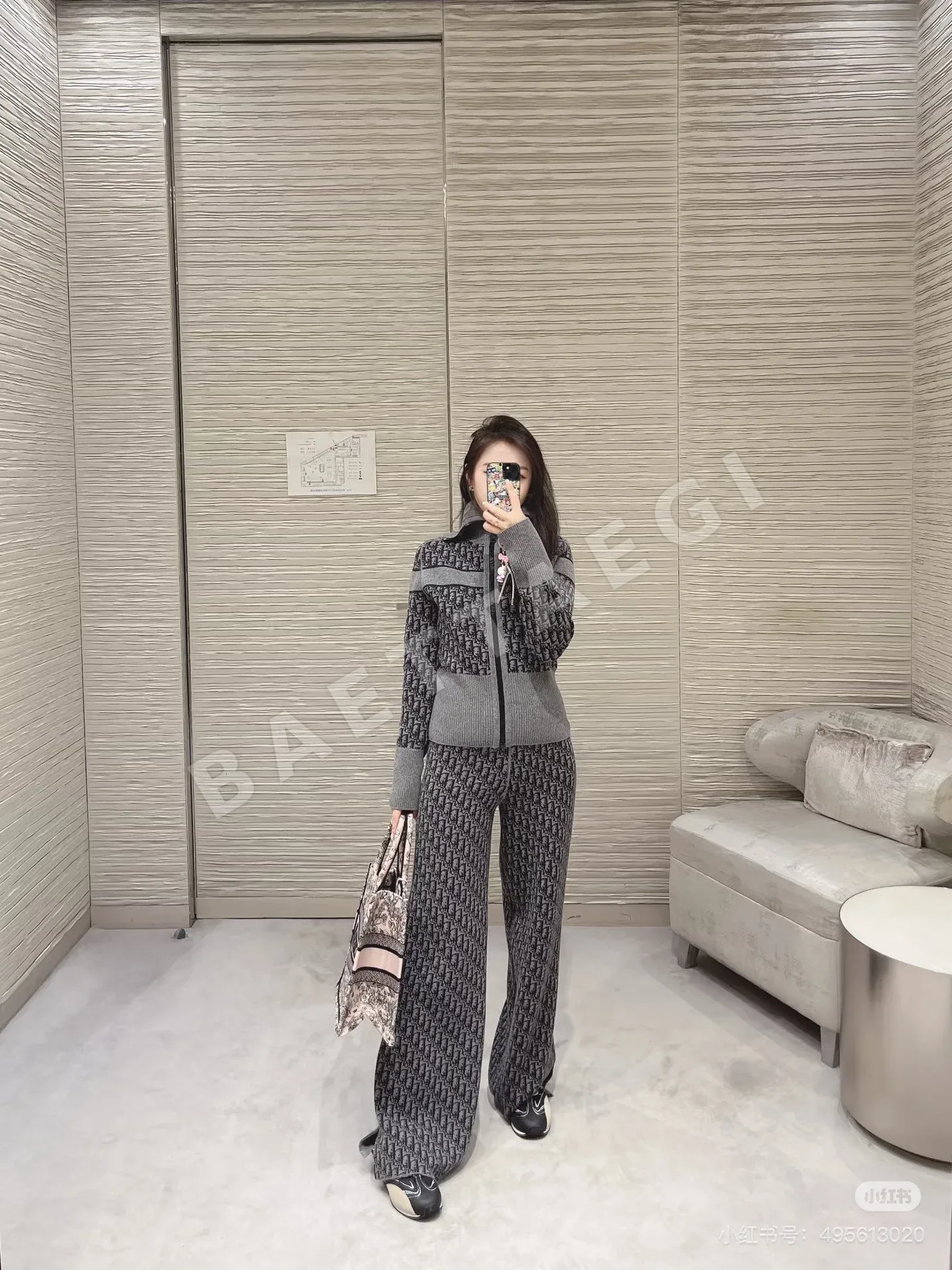 디올 양면 캐시미어 울 가디건 96385