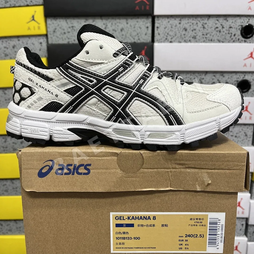 아식스 [XY] 젤 카하나 8 1011B133-100 200334 Asics Gel-Kahana 8