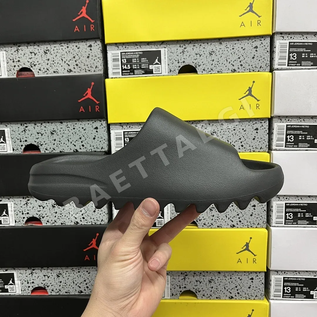 아디다스 이지 슬라이드 HQ6448 200640 Adidas Yeezy Slide Resin 상세 이미지 9