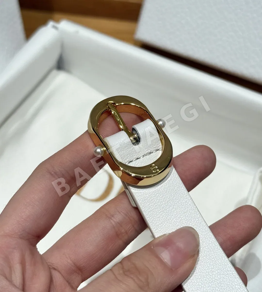 디올 가죽 20mm 화이트 비즈 장식 벨트 상세 이미지 5