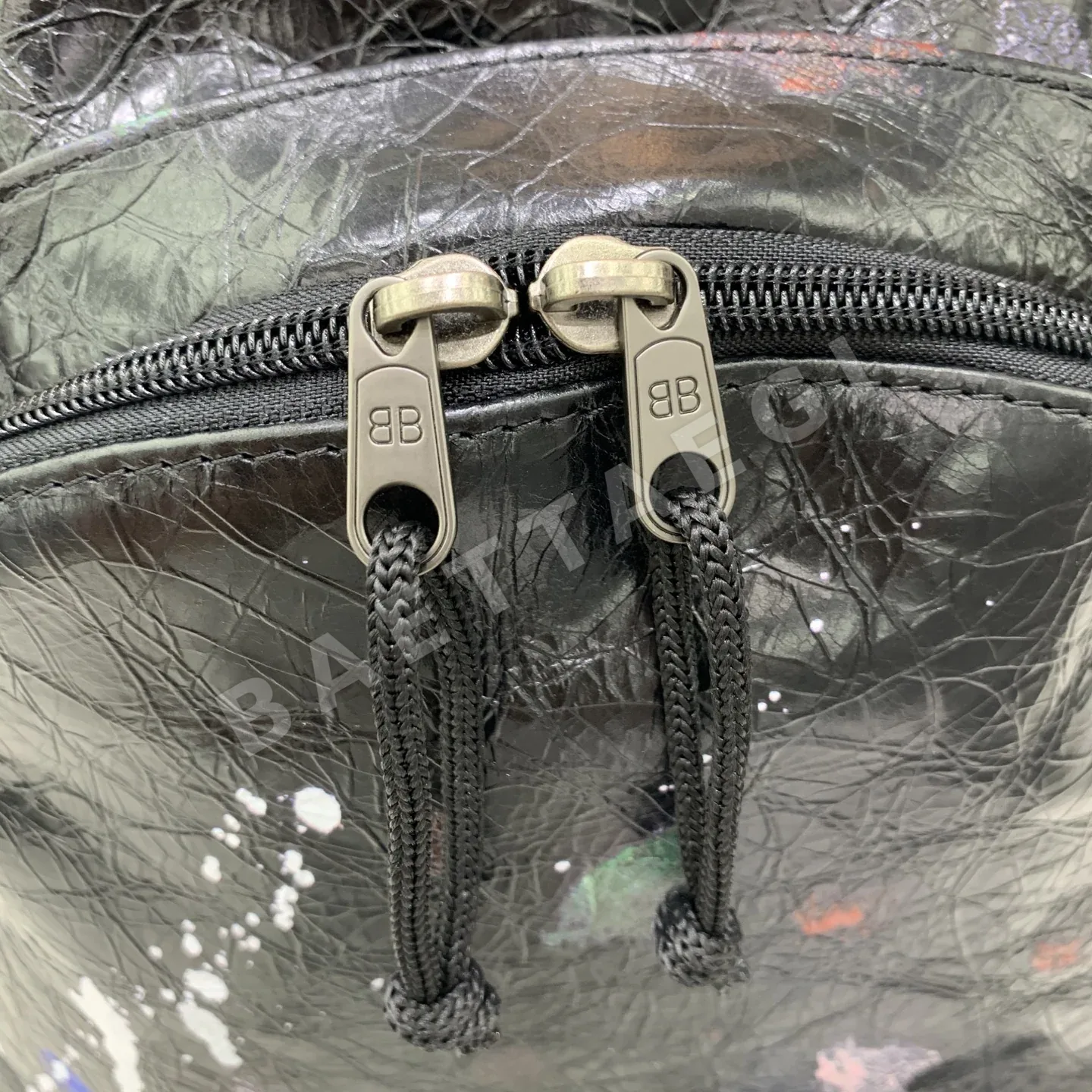 발렌시아가 그래피티 백팩 상세 이미지 6