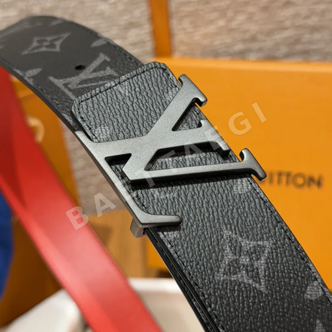 루이비통 이니셜 40mm 리버시블 벨트 상세 이미지 5