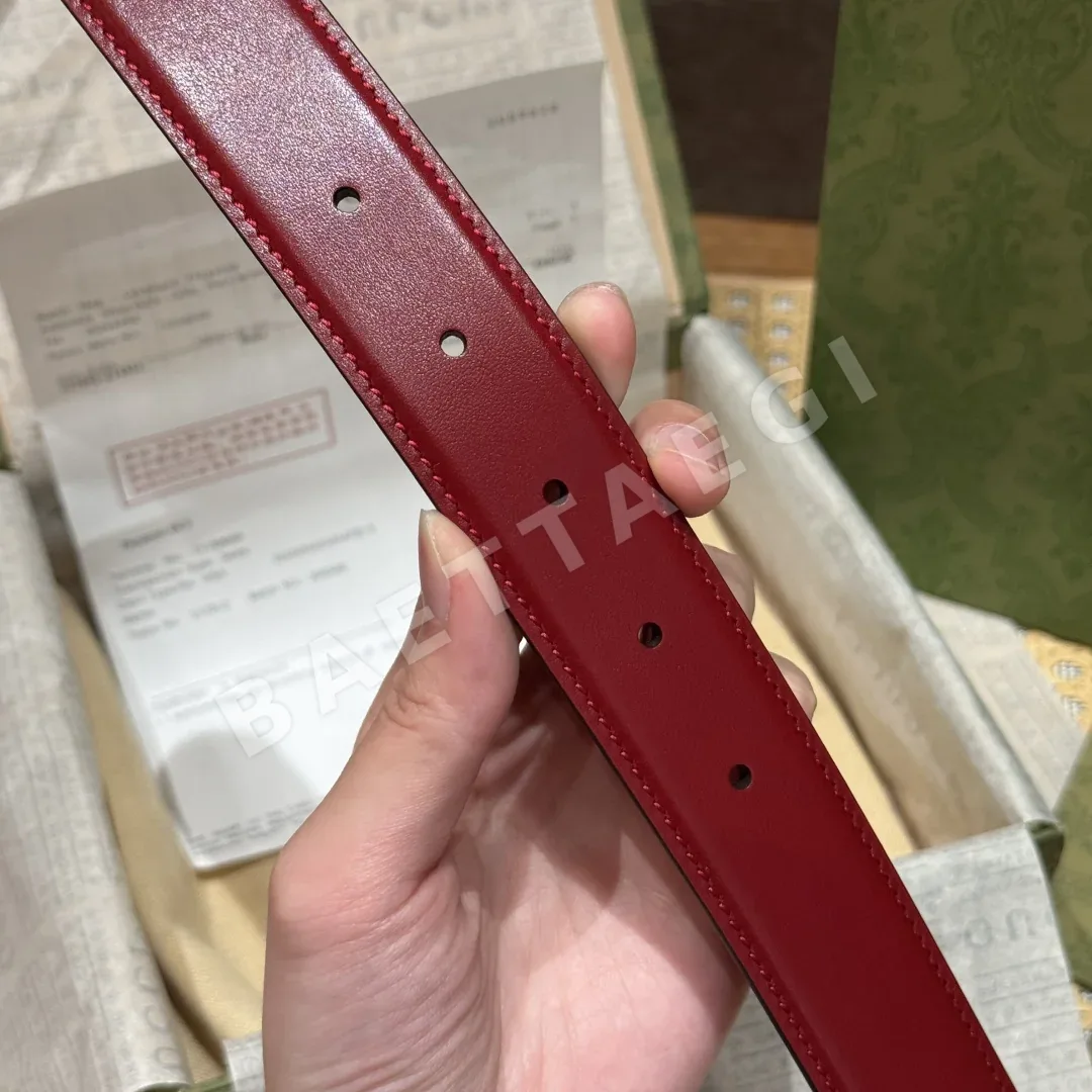구찌 인터로킹 더블 G 골드 버클 레드 가죽 벨트 상세 이미지 8