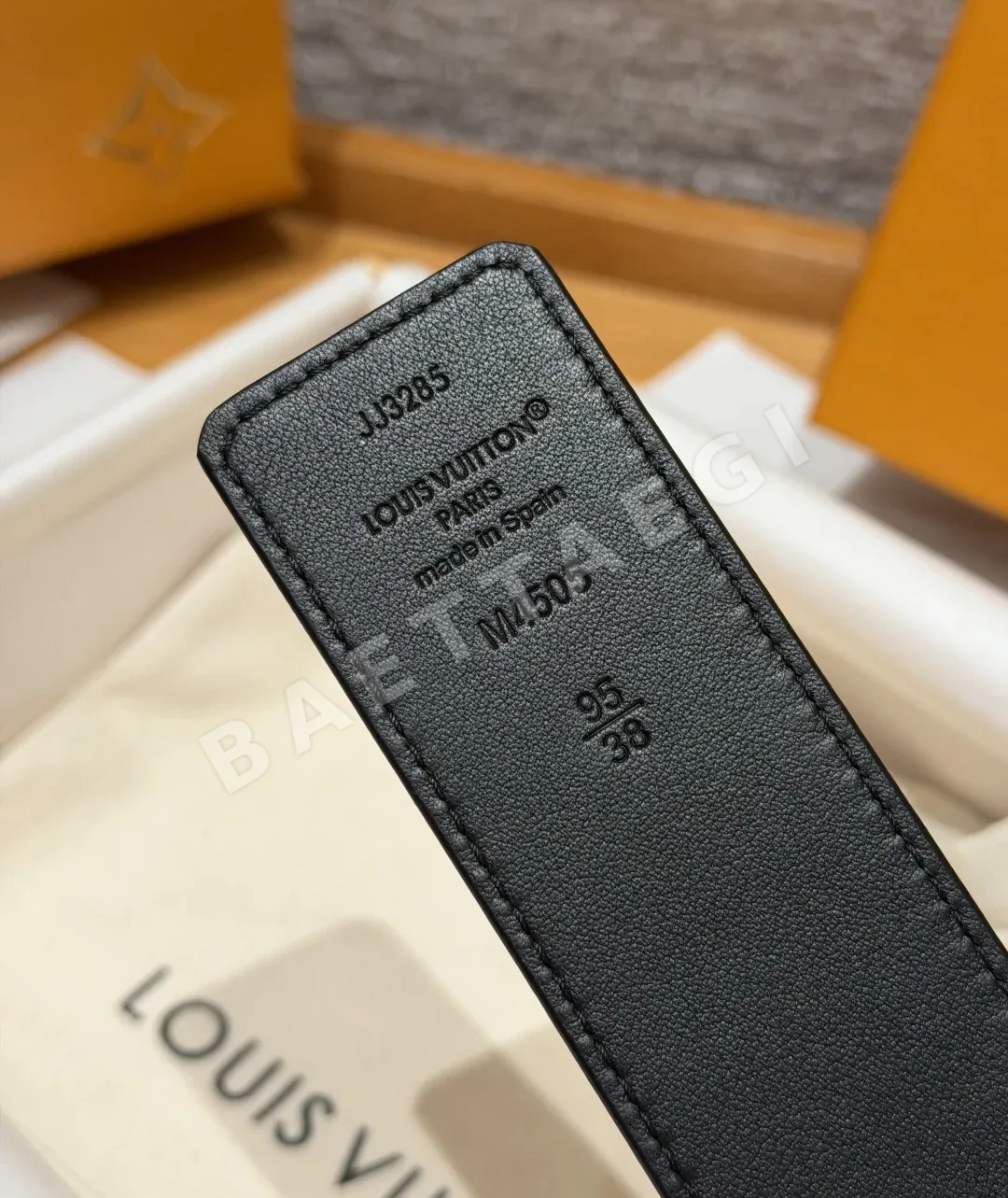루이비통 JD350-섀도우 40mm 리버시블 벨트 상세 이미지 9