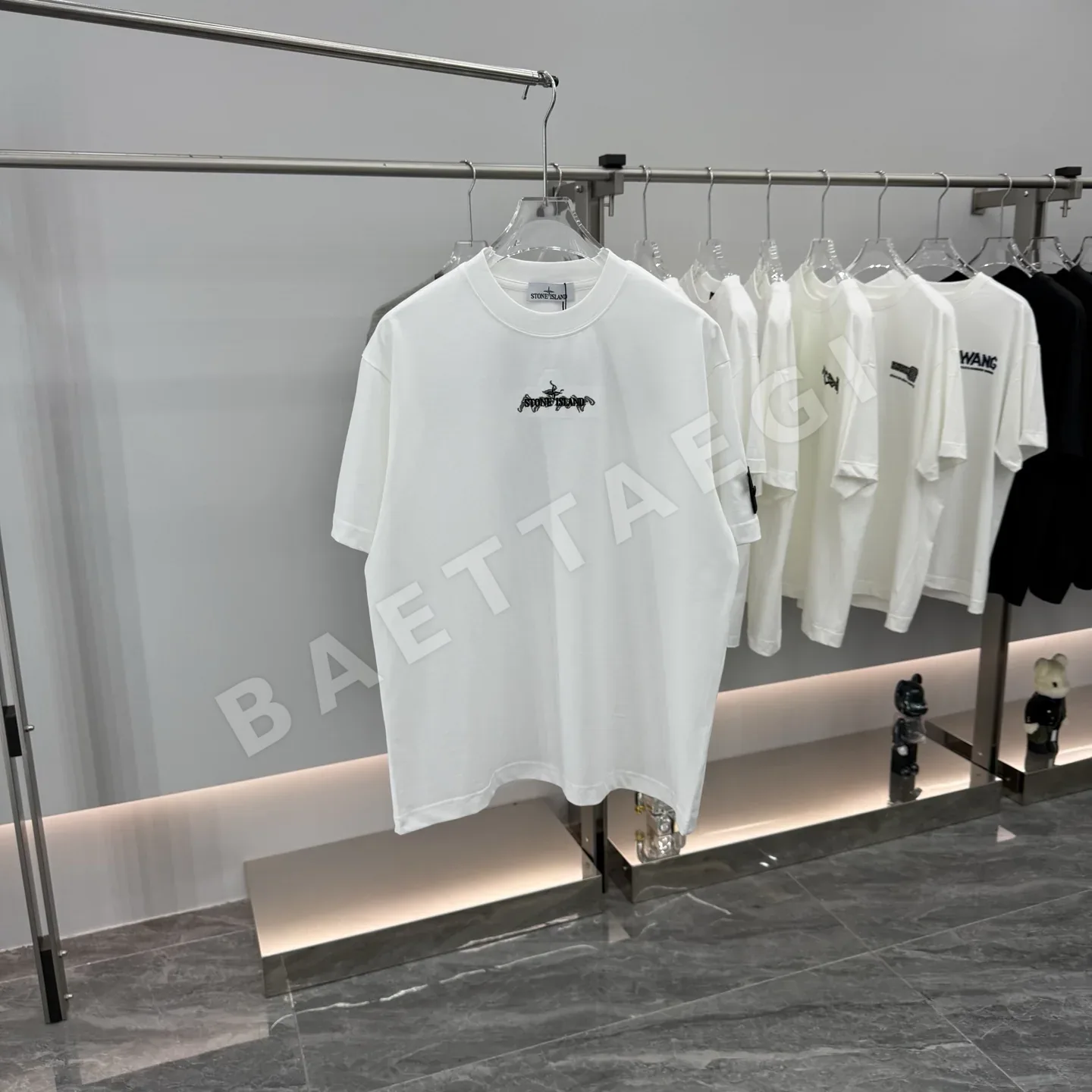 스톤아일랜드 오버랩 자수 반팔 티셔츠 71714