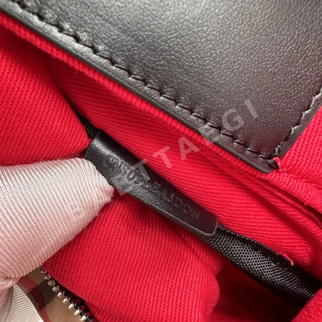 버버리 빈티지 체크 나일론 백팩 상세 이미지 8