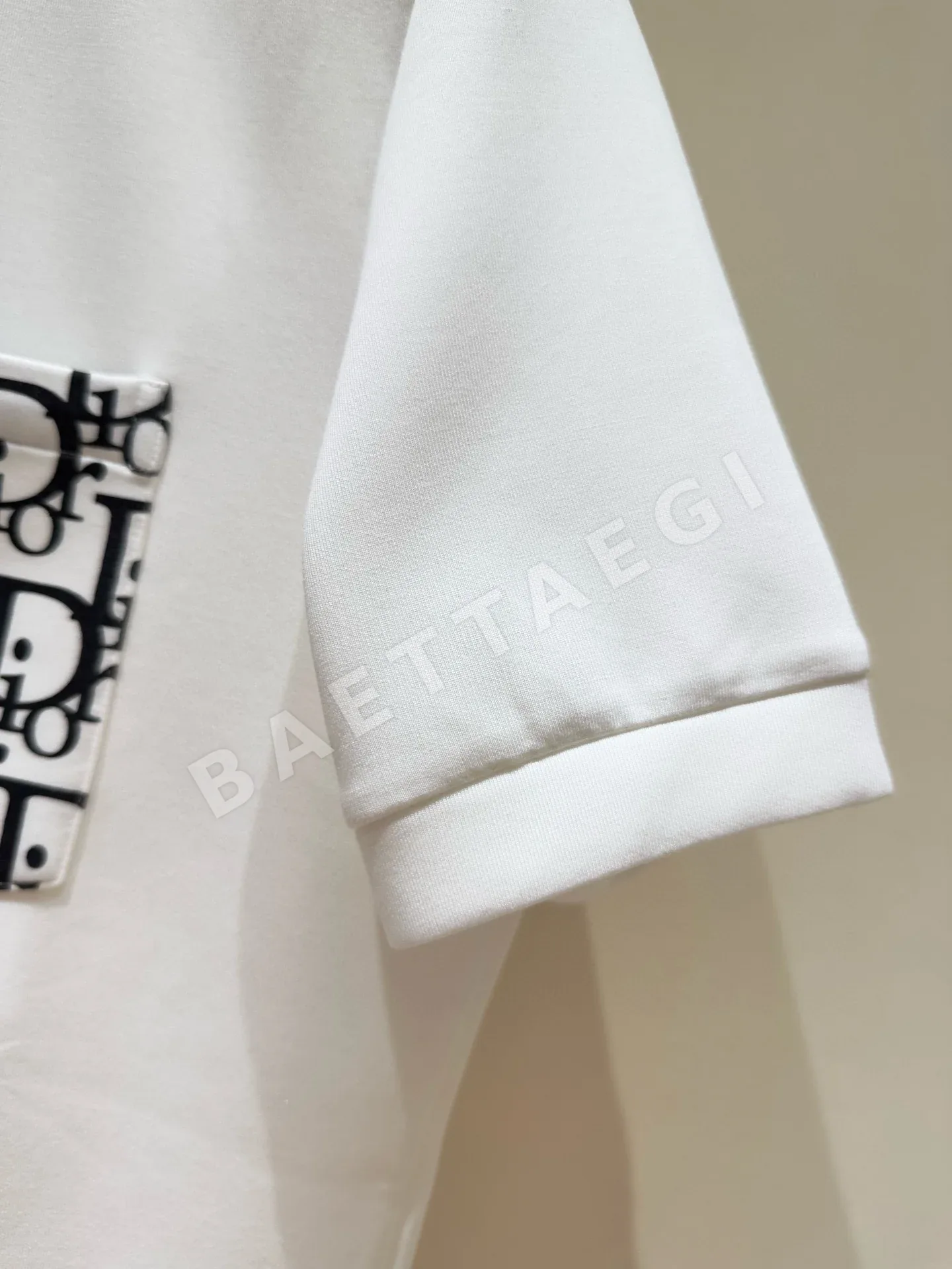 디올 크루넥 반팔 니트 티셔츠 P240 상세 이미지 8