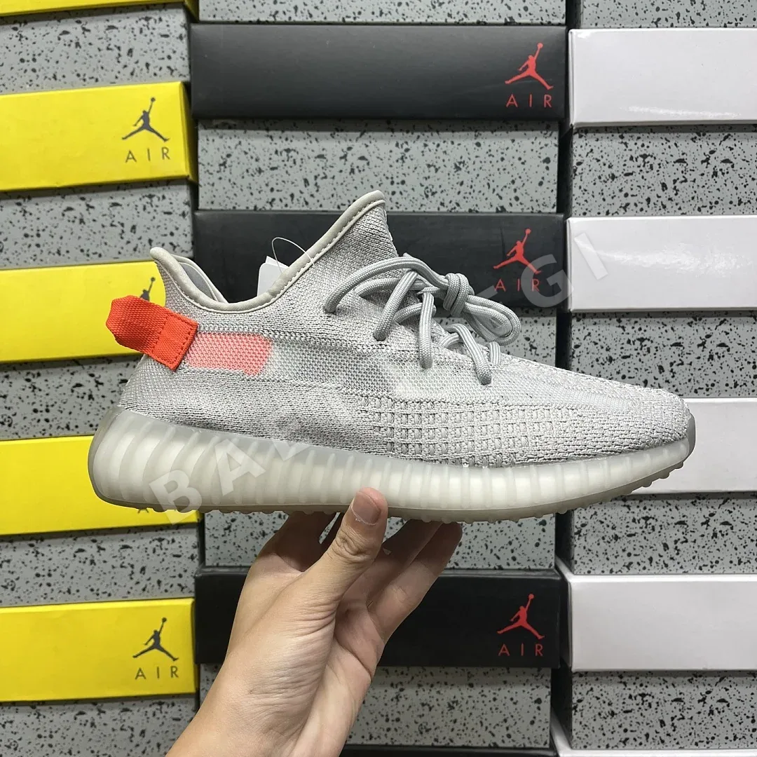 아디다스 [R] 이지 부스트 350 V2 FX9017 200753 Adidas Yeezy Boost 350 V2 상세 이미지 4