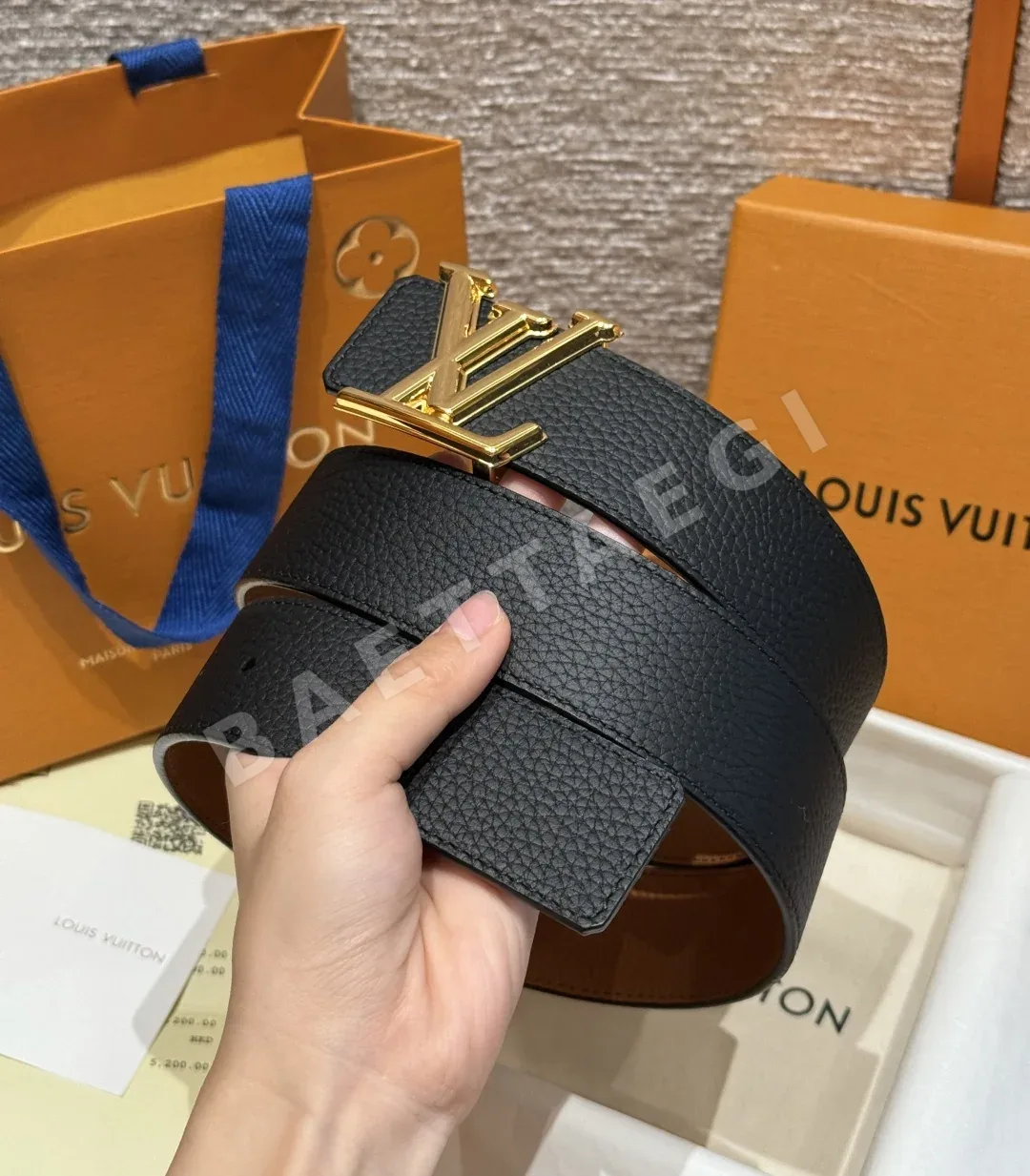 루이비통 TAURILLON 40mm 양면 가죽 벨트 상세 이미지 3