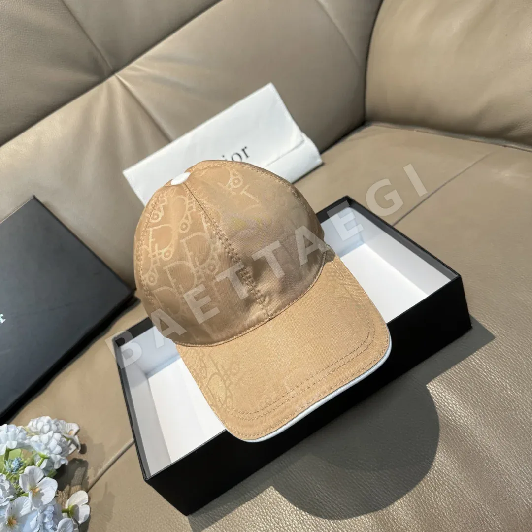 디올 모노그램 캔버스 베이스볼 모자 133692