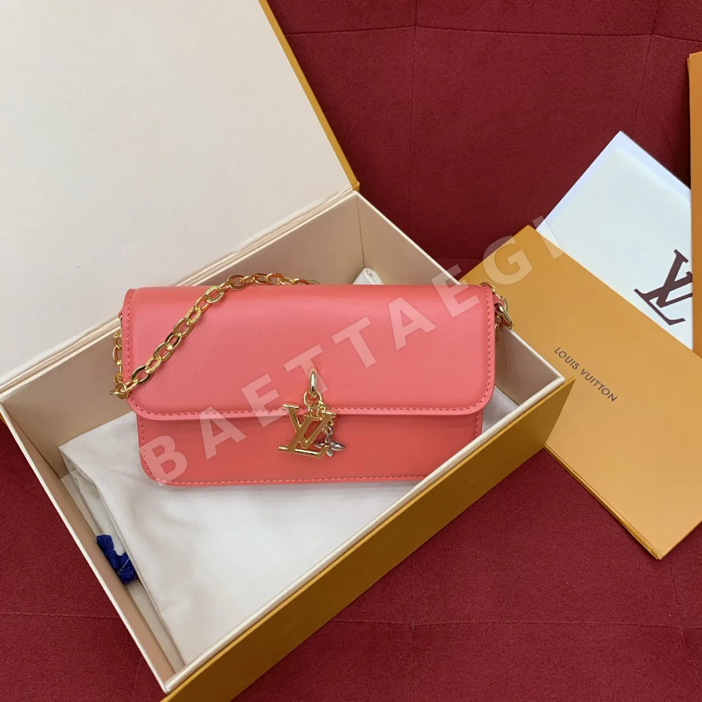 루이비통 코랄 블룸 WOC 가방 M14548