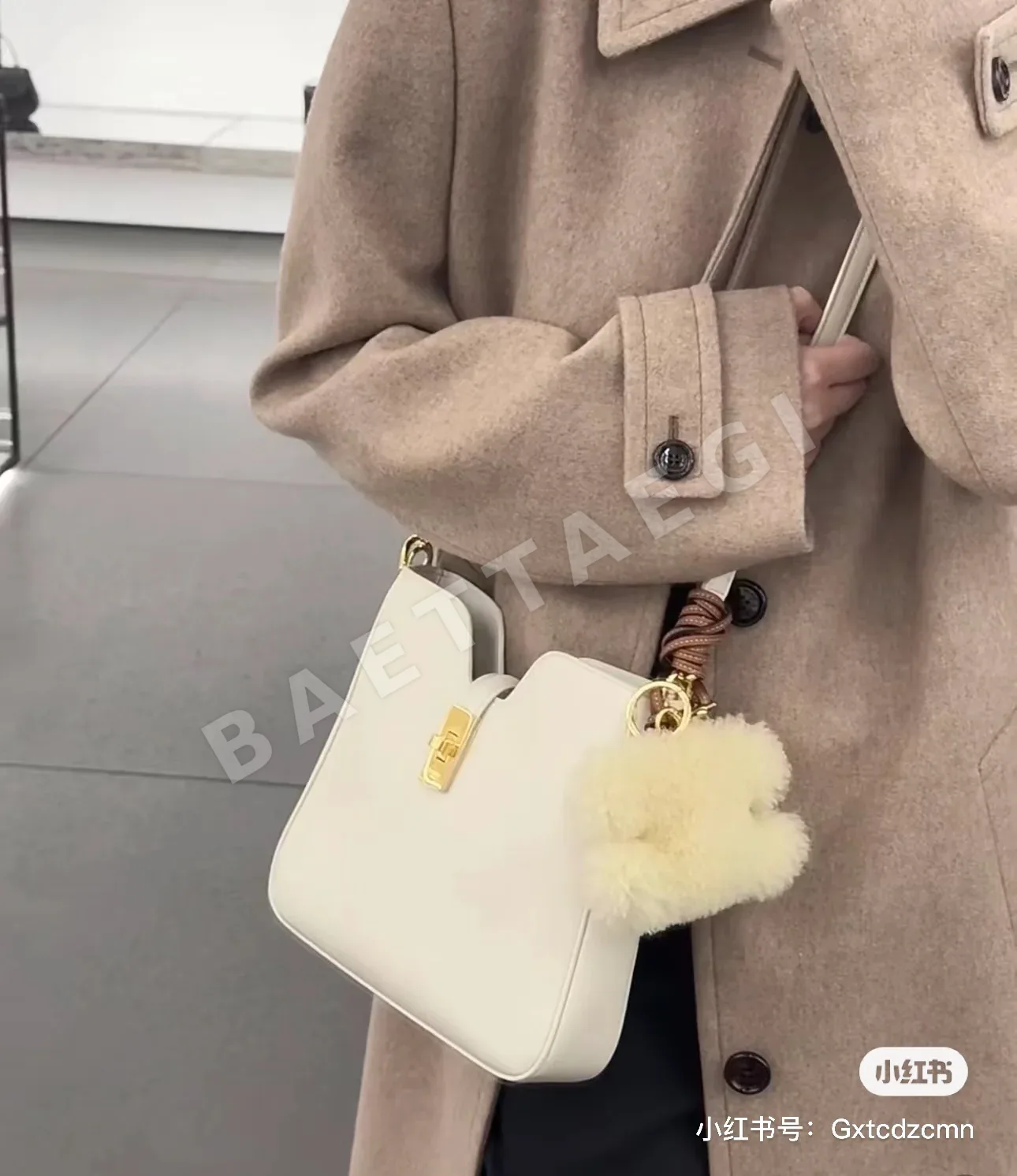 생로랑 가방 상세 이미지 6