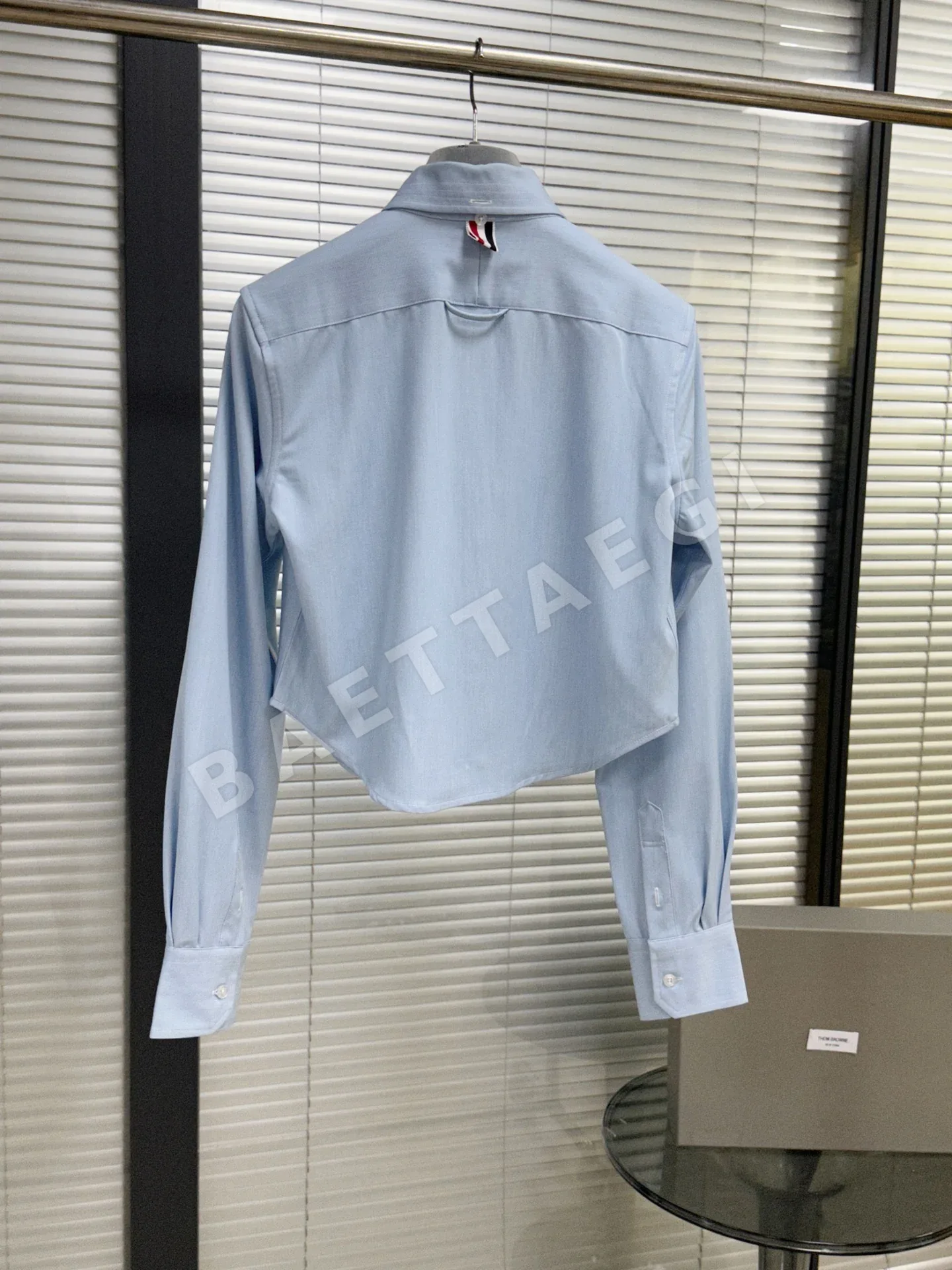 톰브라운 명품 블루 긴팔 셔츠 여성의류 레플리카 46331 Thom Browne Women Shirt 상세 이미지 4