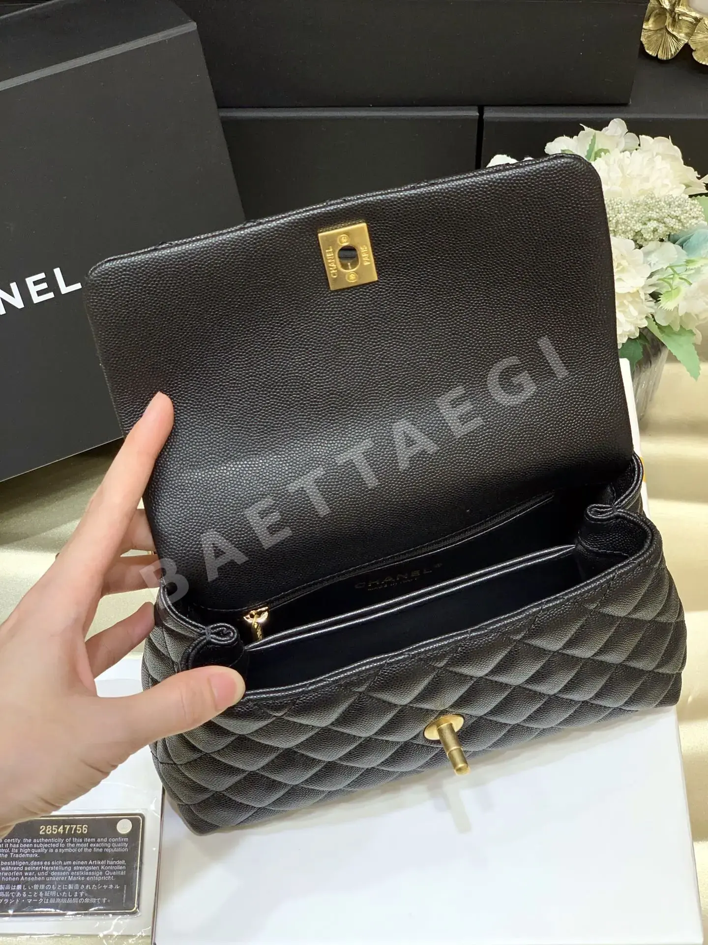 샤넬 코코 클래식 핸들 가방 A92993 상세 이미지 9