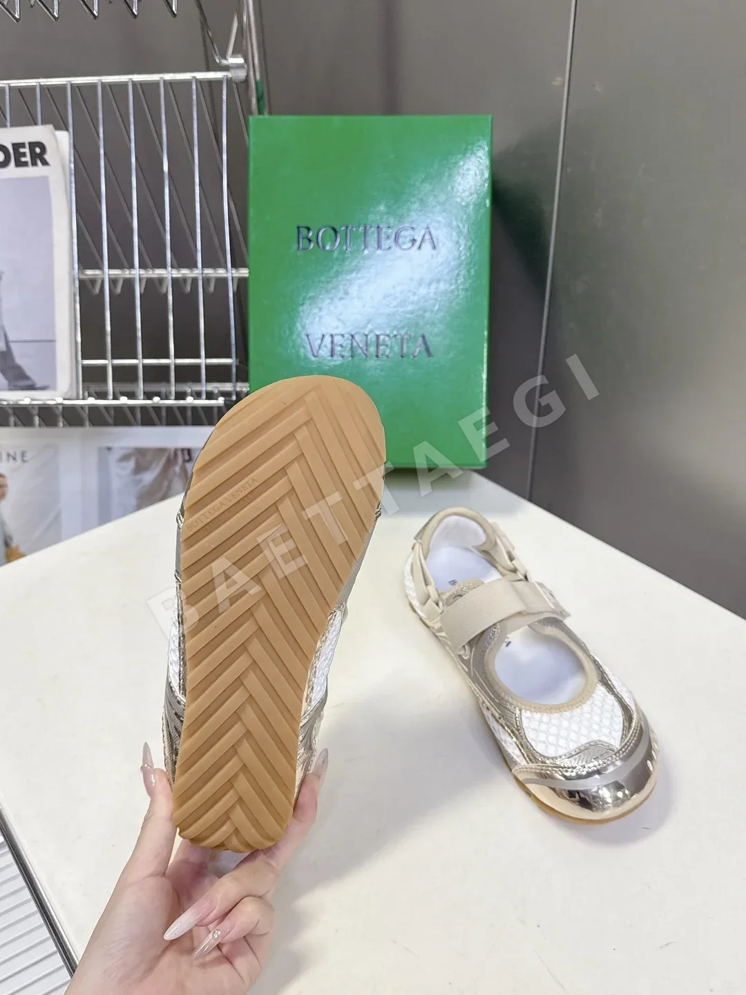보테가베네타 나일론 스웨이드 메리 제인 신발 상세 이미지 9