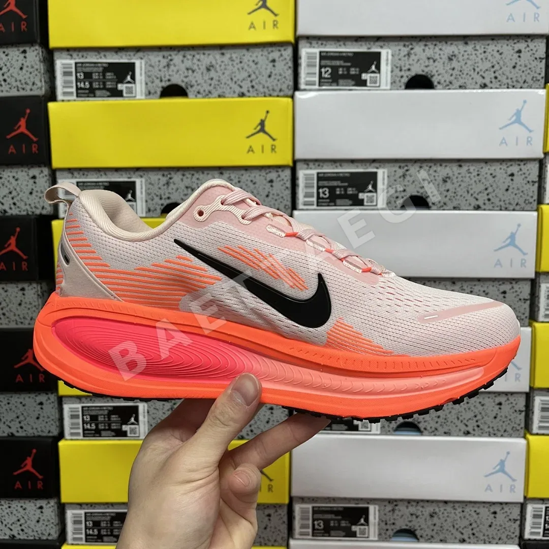 나이키 줌 보메로 18 HM6804-600 201098 Nike Zoom Vomero 18 상세 이미지 6