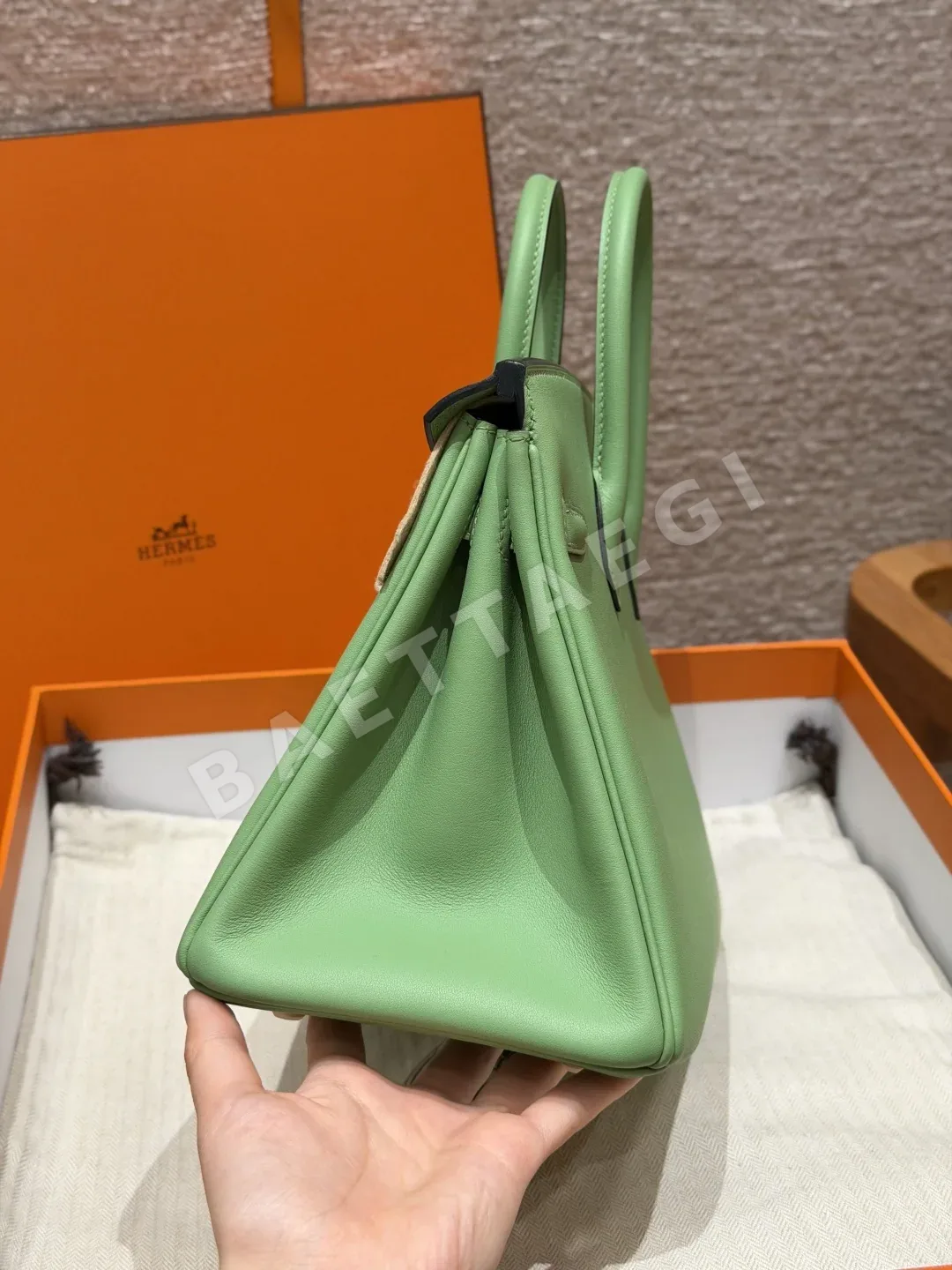에르메스 버킨 25 크리스피 그린 가방 상세 이미지 3