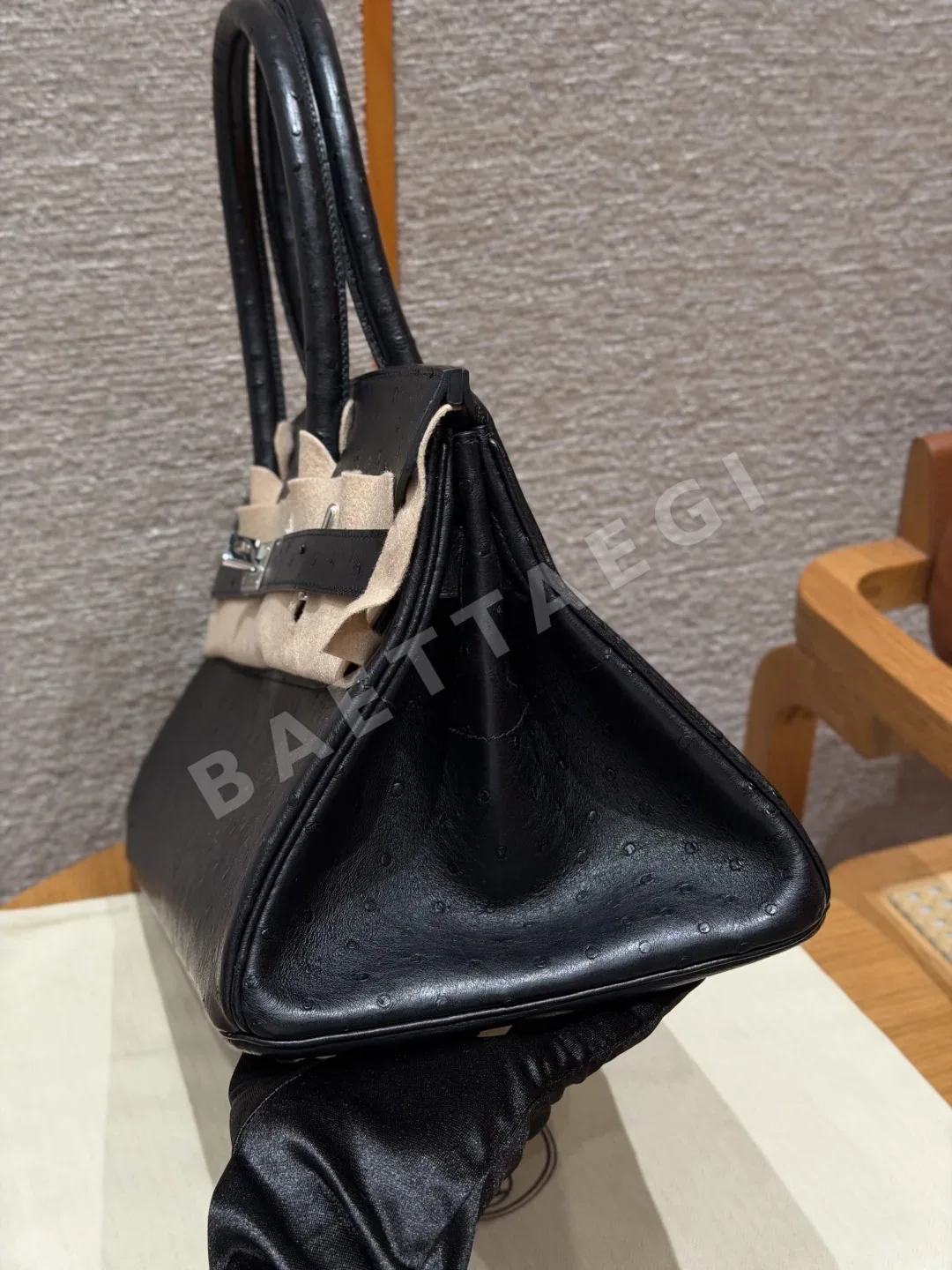 에르메스 KK 타조 가죽 버킨 숄더백 42 cm 상세 이미지 2