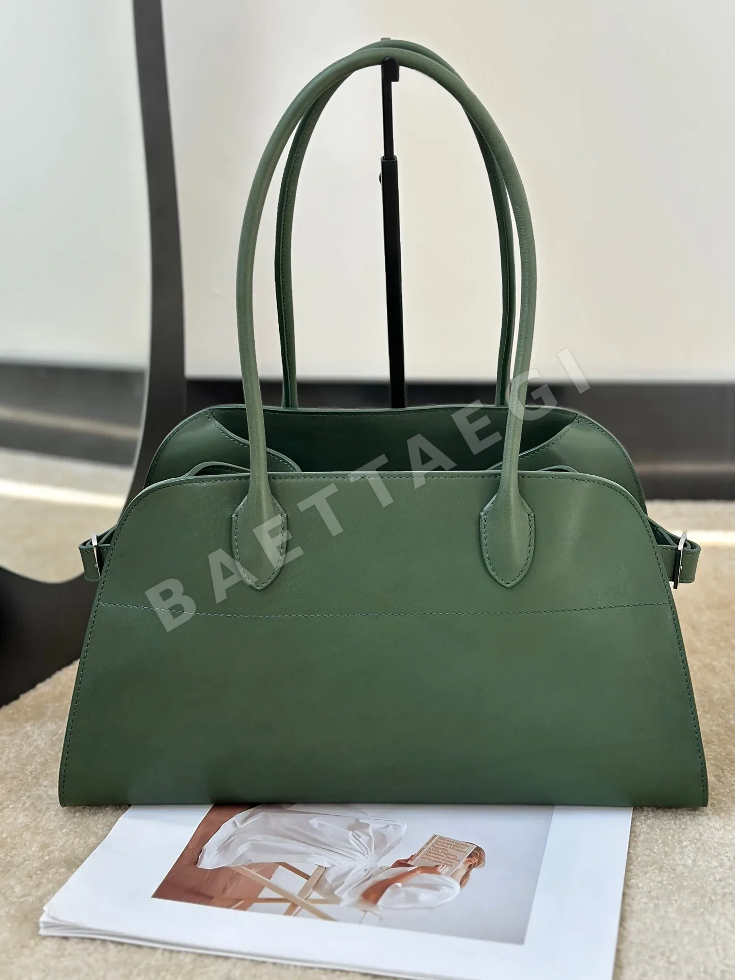 더로우 마르고 숄더백 76150