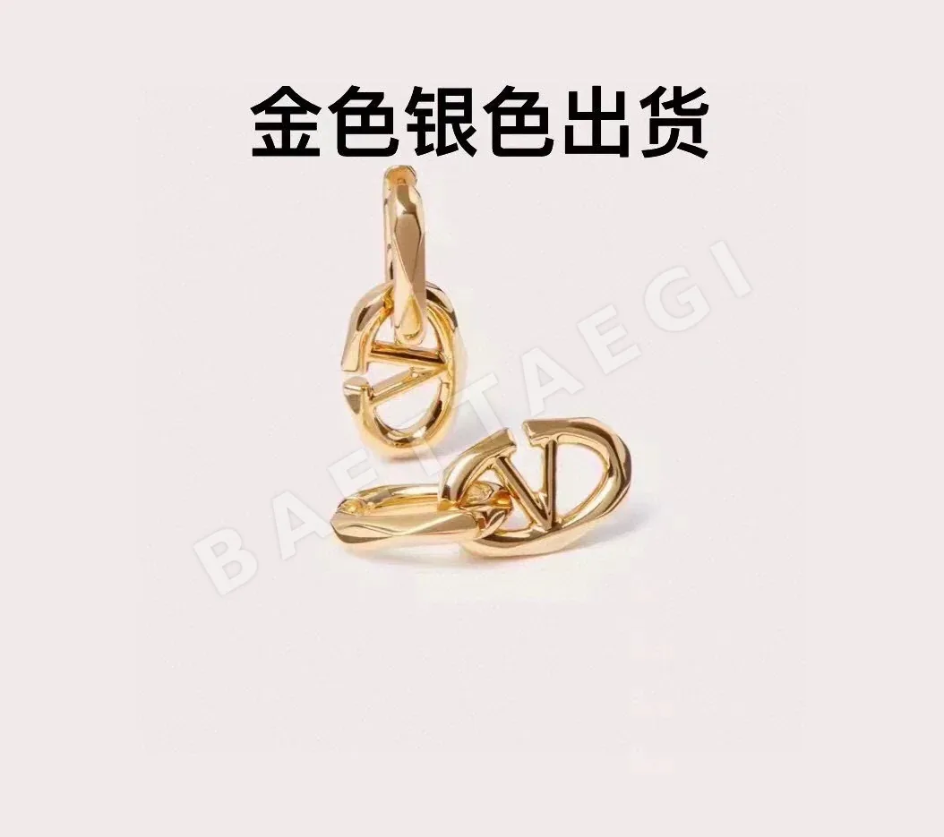 발렌티노 심플 디자인한 귀걸이 상세 이미지 2